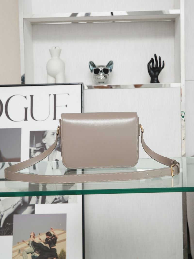 Ce1i*e triomphe bags